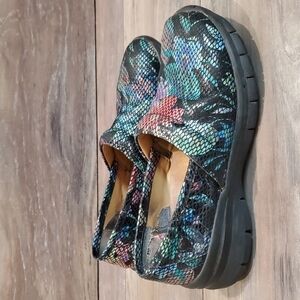 Nurse Mates Womens Comfort Professional clogs shoes sz 7.5